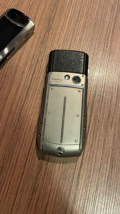 Vertu Ascent Ti оригинален