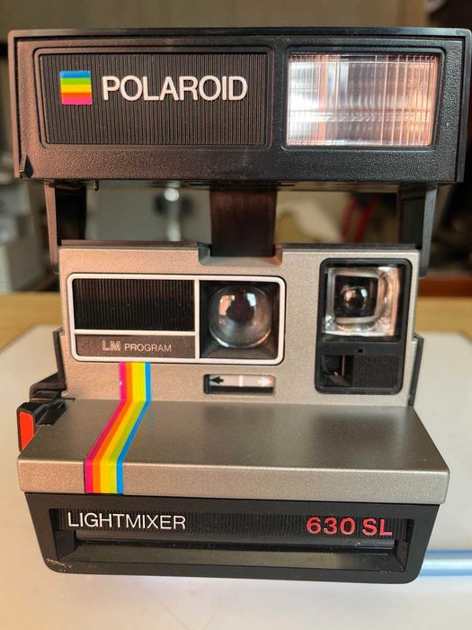 Продавам Polaroid 630SL