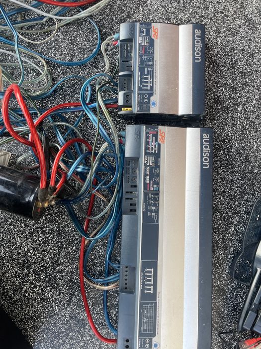 Amplificatoare Audison SRX + condensator + cabluri