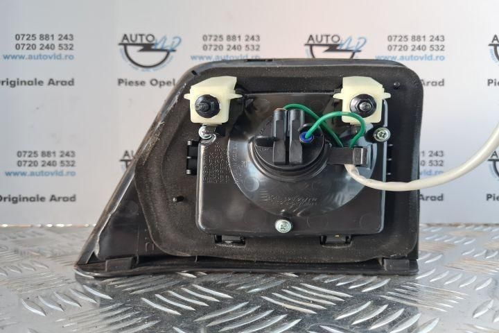 Stop suplimentar haion / portbagaj dreapta Chevrolet Orlando J309