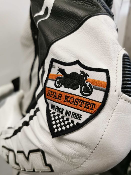 Costum moto piele FLM alb cu cocoașă mărime 50