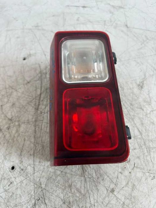 Lampa ceata stanga RENAULT TRAFIC 3 cod piesa 265591452r