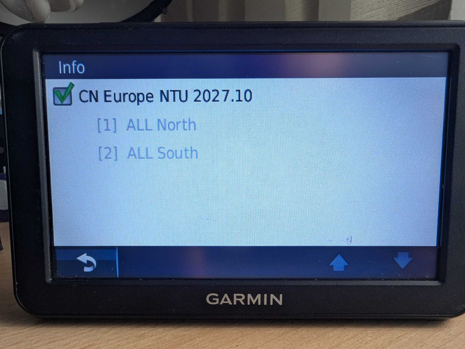 Navigatie GPS Garmin Nuvi 50LM, card 8GB, update gratuit al hartilor Europa pe viata