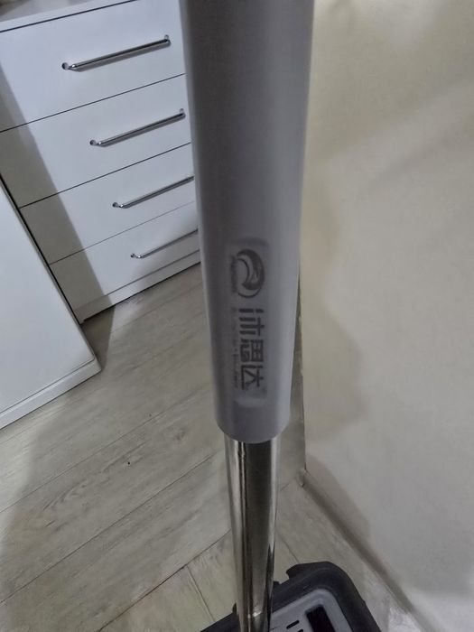 Ведро со шваброй.