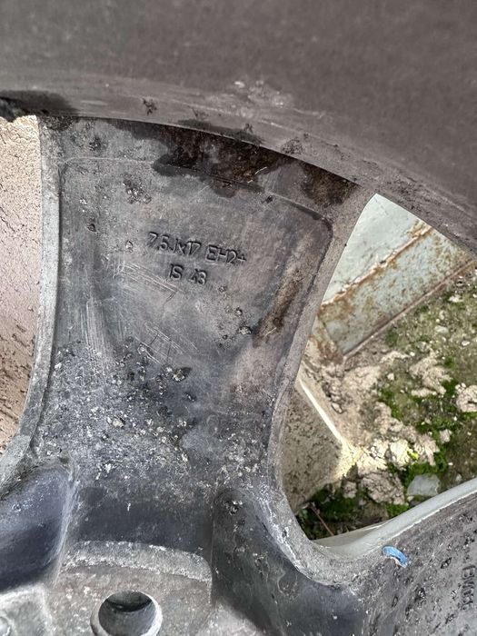 Оригинални джанти 17" със зимни гуми BMW E60xd/E61xd 4x4