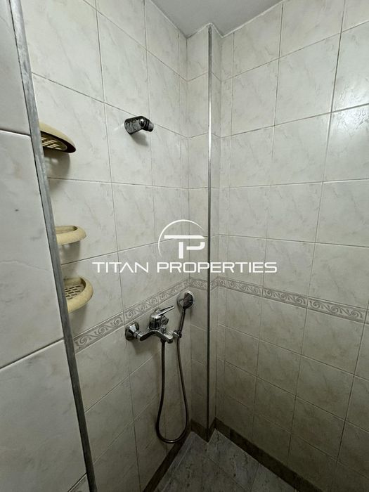 Етаж от къща, под наем, кв Ветрен