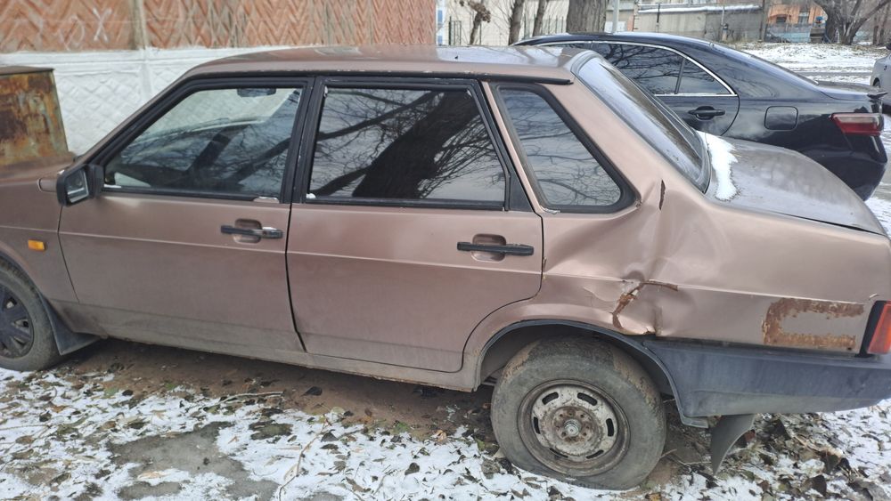Продам ваз 21099.