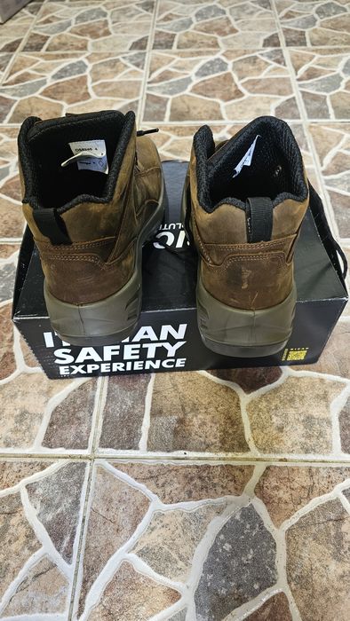 Bocanci de protectie Terrano S3