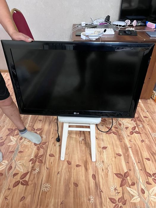 Телевизор продам