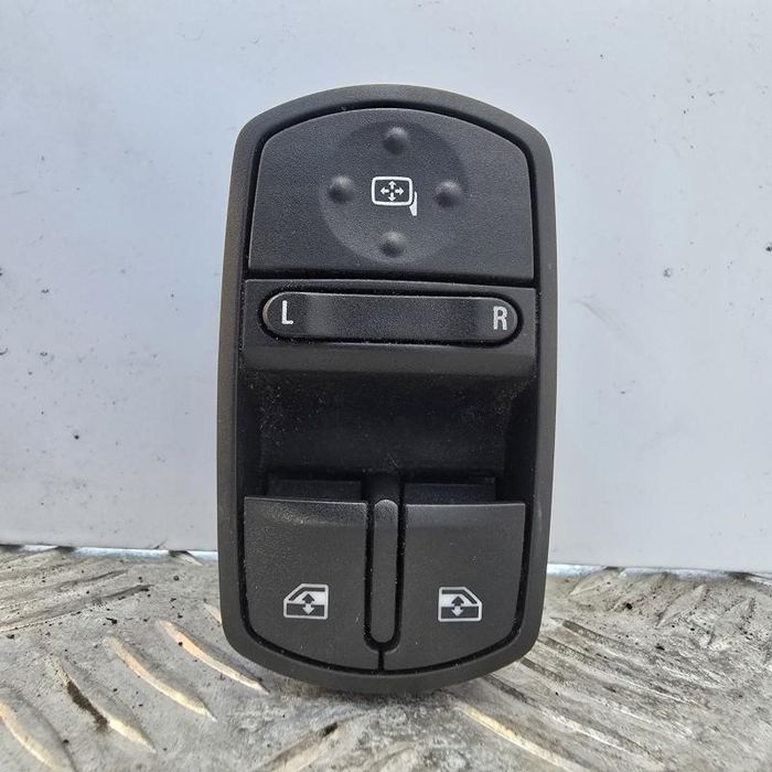 Butoane geamuri electrice stanga fata Opel Corsa D facelift