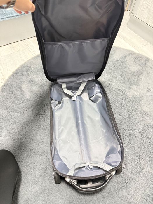 Детски куфар BMW