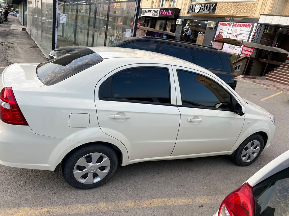 Chevrolet nexia 3
