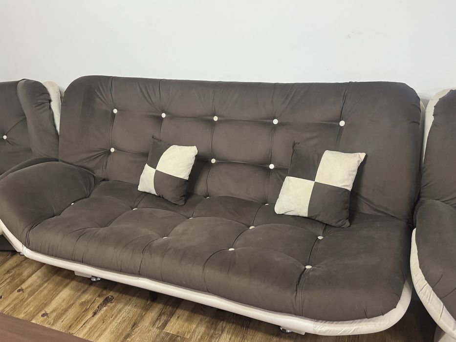 Canapea cu 2 fotolii