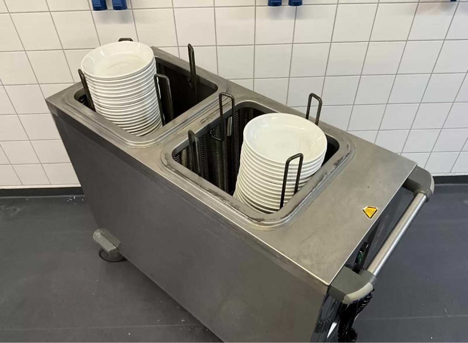 Incalzitoare farfurii si cesti, capacitate mare