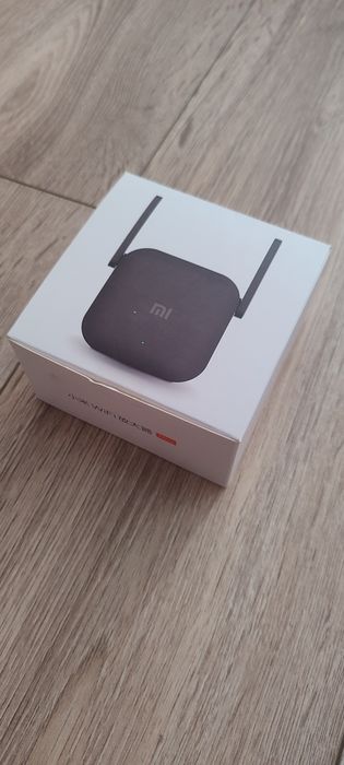 Усилитель сигнала Wi-Fi Xiaomi.