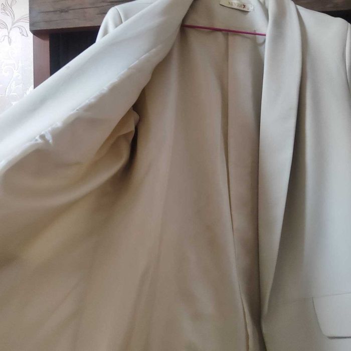 Продам пиджак 44 размер