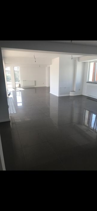 Închiriez spațiu comercial ultracentral