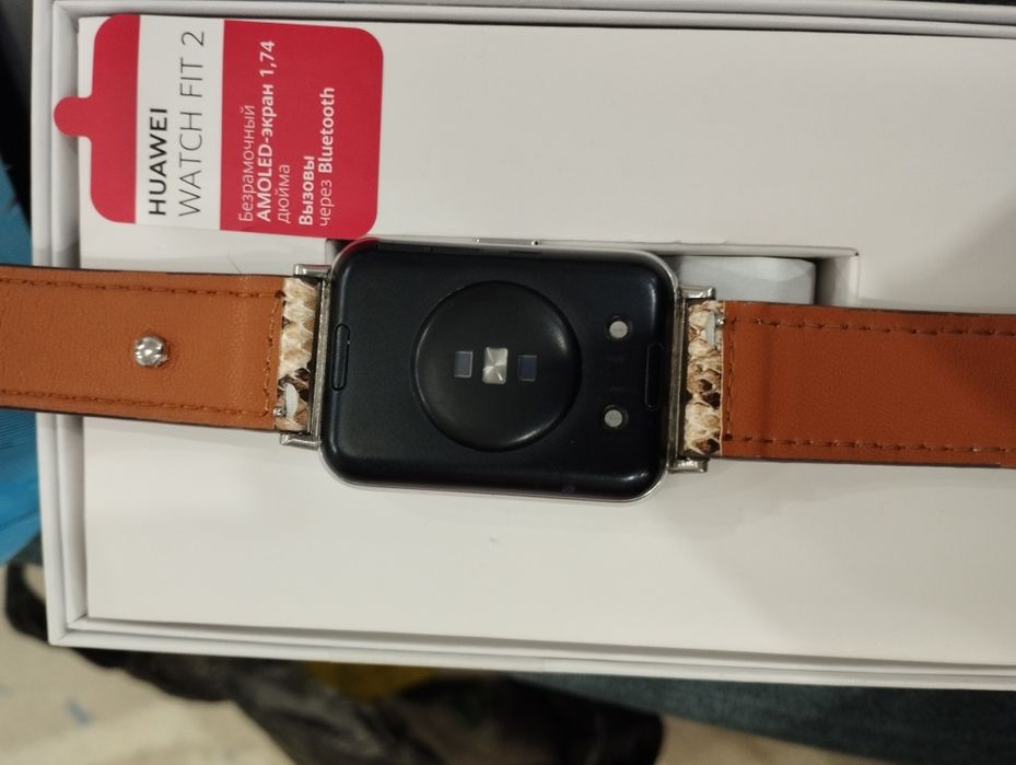 Продам smart часы Huawei Watch fit 2