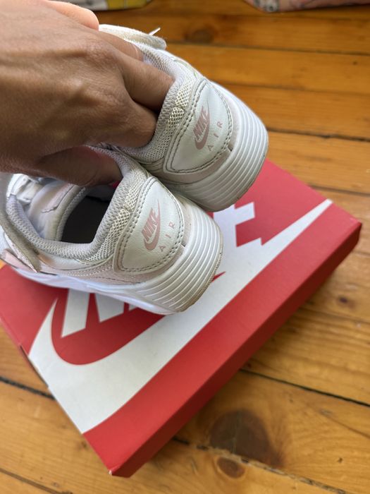Маратонки Nike  31 ви номер