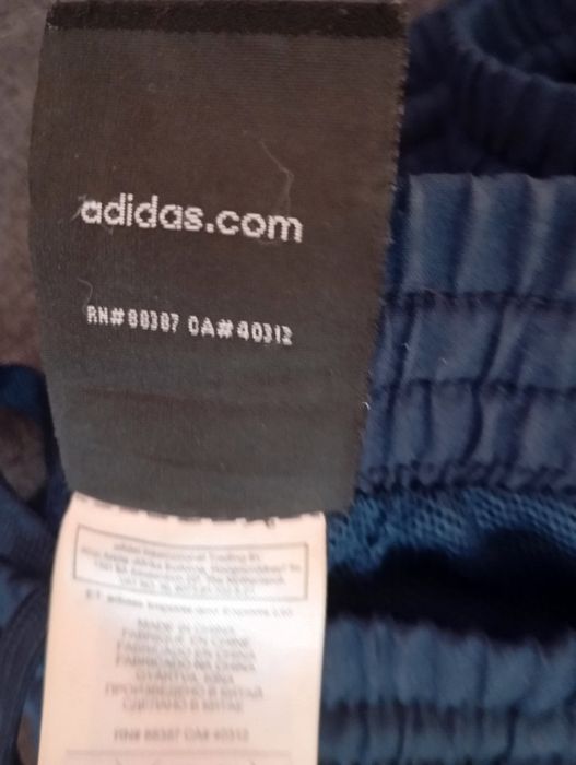 Trening Adidas esențiale originale