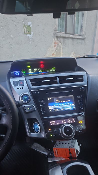 Inchiriez masini Toyota Prius Plus UBER/BOLT