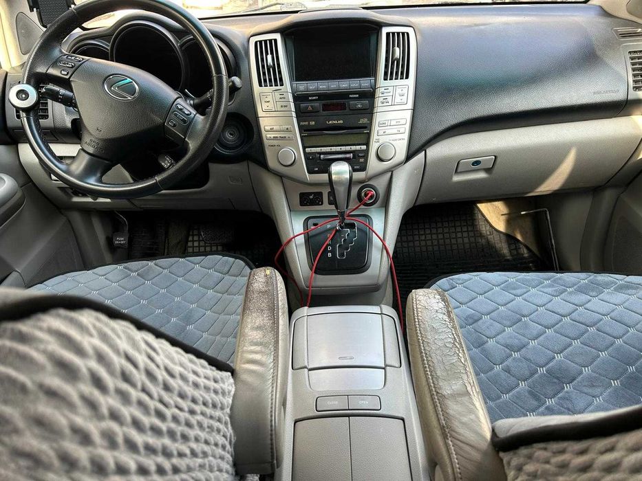 Vând mașină Lexus RX 400h din 2008