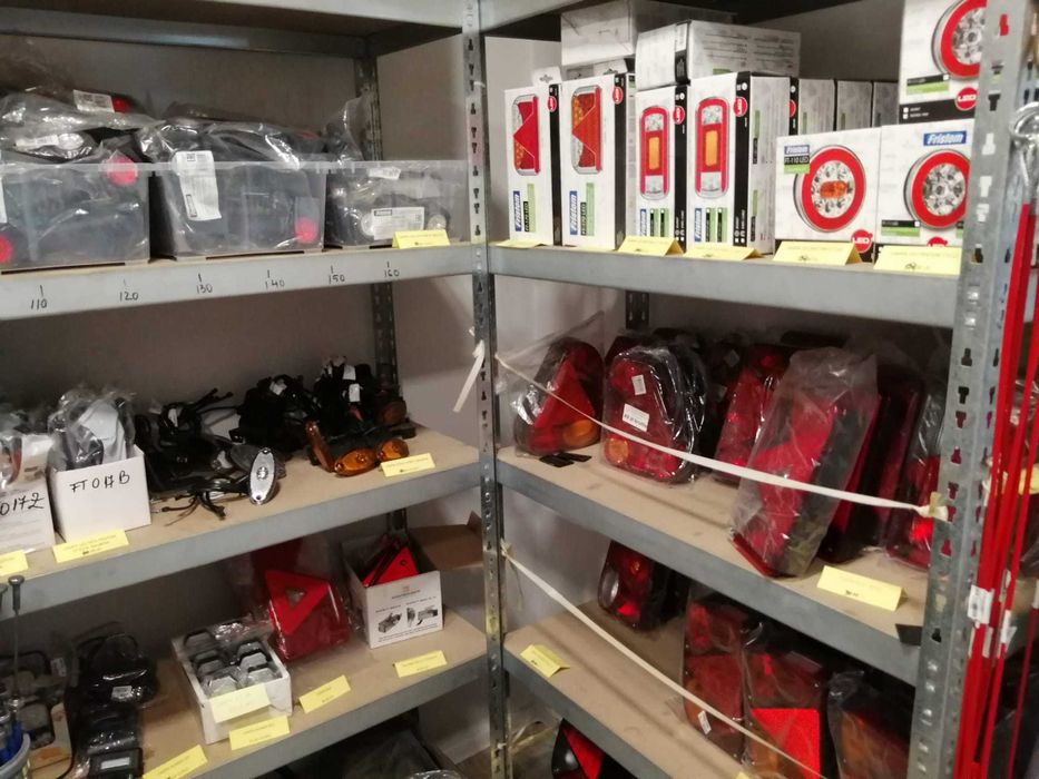 Lampa Spate Pentru Remorci Si Platforme - Multipoint IV Aspock