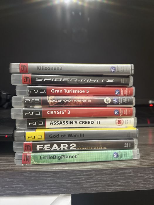 Продаю ps3 super slim