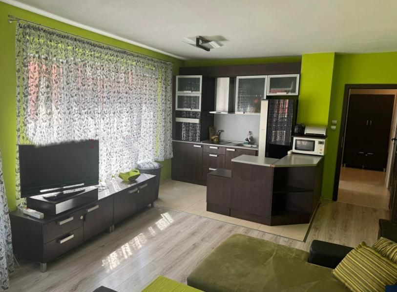 Дава се под наем Двустаен апартамент в София, Център - 65 кв.м за 597.21 € - Снимка #1