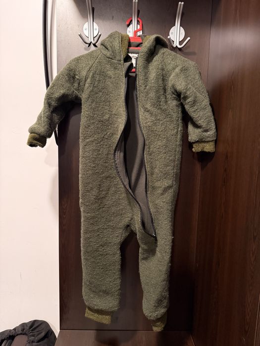 Salopetă din Lână Fiartă cu Fermoar și Glugă marime 98