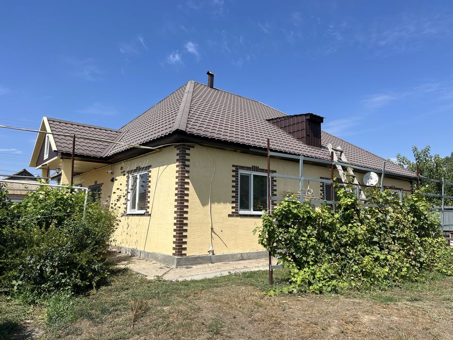 Продам частный дом в п Бурлин