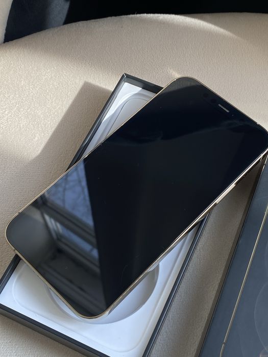 iPhone 12 Pro - 256GB, impecabil