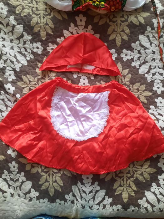 Новогодний костюм красной шапочки  и обезьяны