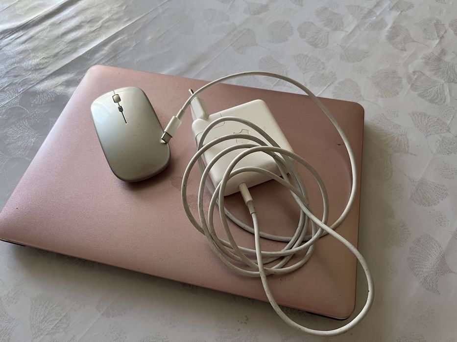 MacBook Pro 13” M2, 2022 года