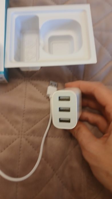 Безжични слушалки и зарядно за 19лв