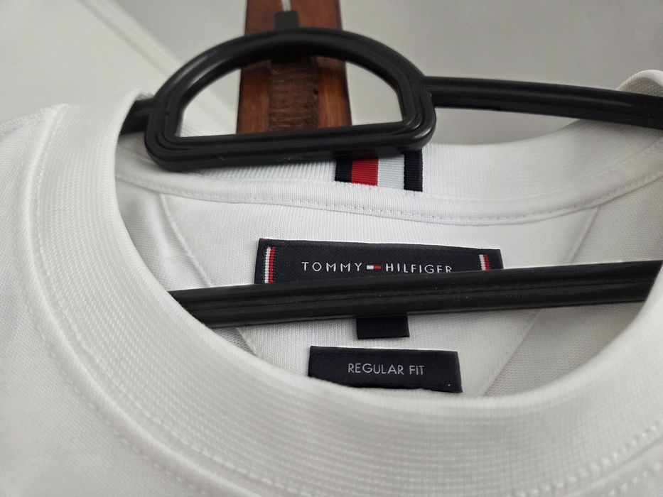 Tricou nou Tommy hilfiger nou M barbat