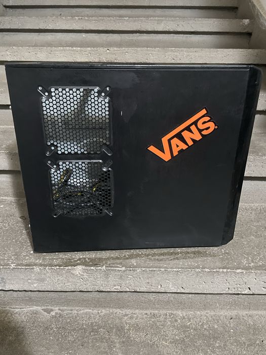 Кутия за компютър Cooler Master + захранване