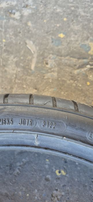 4 anvelope vara noi,2 Goodyear,2 Michelin 265/35/22.Pretul este pe bucata.