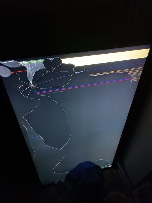 Телевизор Philips 50" Full HD – работи, спукан LCD панел