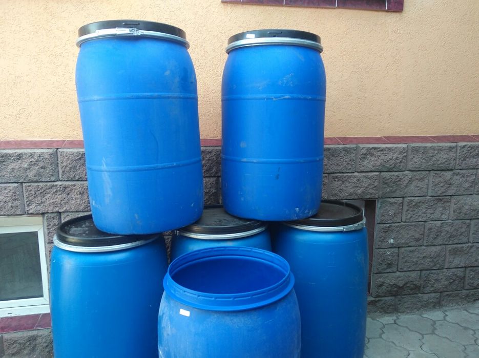 Бочки 220 л,прочные