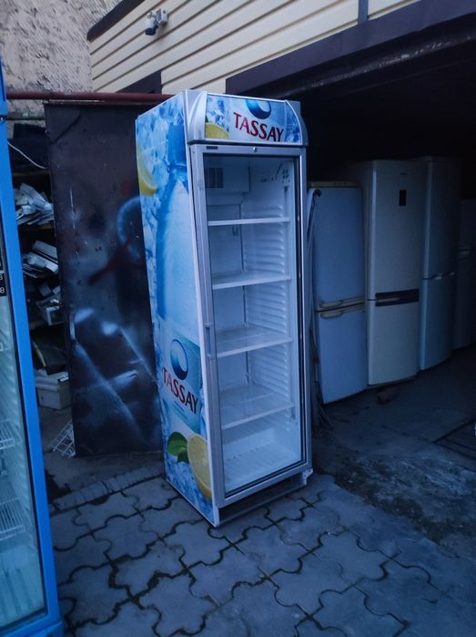 Холодильники стекло