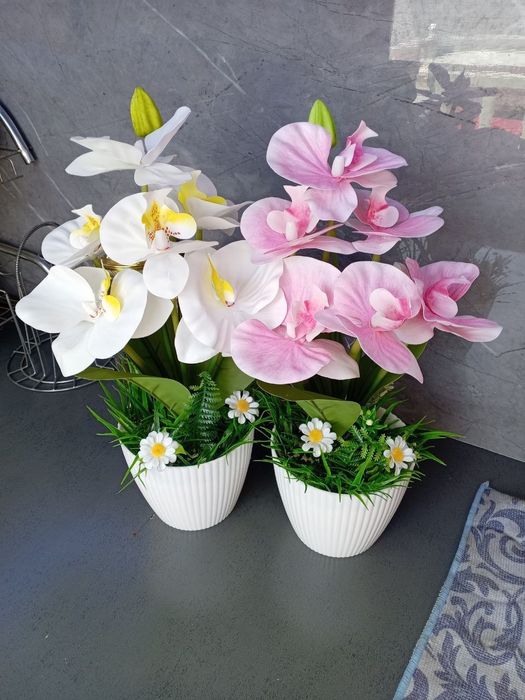 Вазы и искусственные цветы |  Suniy gullar