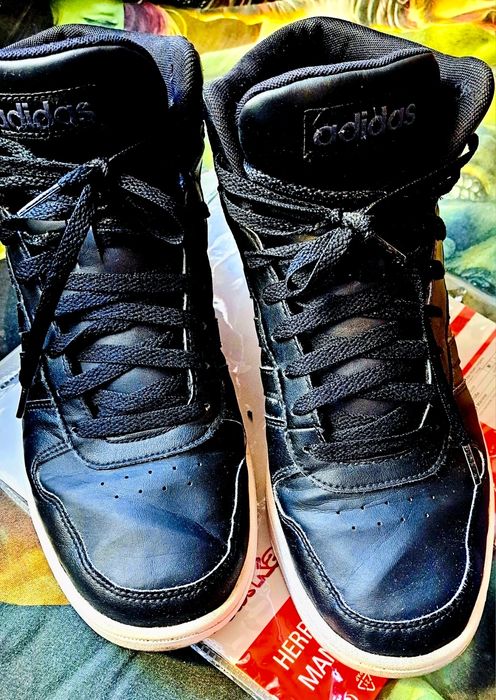 Ghete sport piele Adidas.