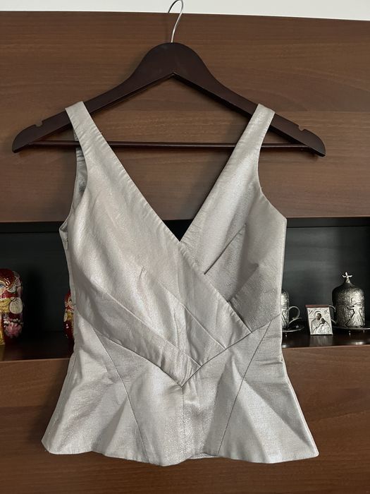 Ново бюстие/топ Karen Millen, нова тениска Armani Collezioni