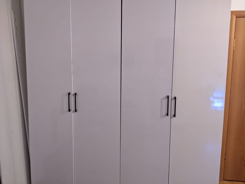 Продам белый шкаф / ақ шкаф сатамын