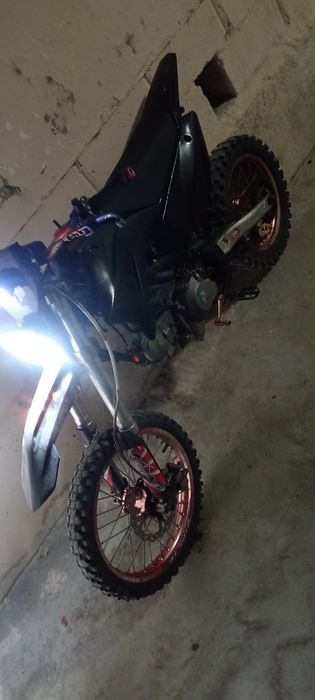 Moto sotiladi samarqand viloyati narxi 7 milyon kelishamiz  Oqdaryo tu