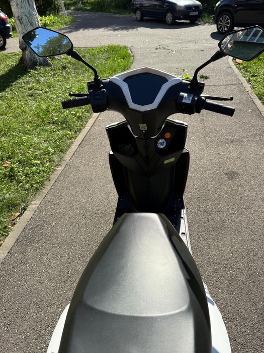 Vand scuter electric nou