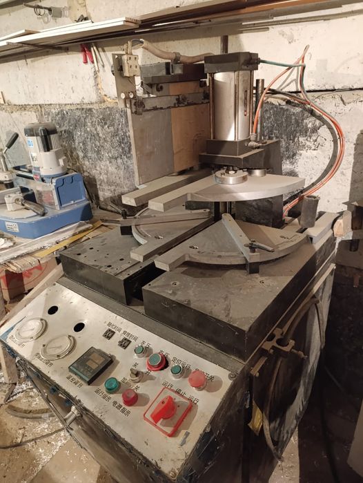 Продаю станки для пластиковых окон