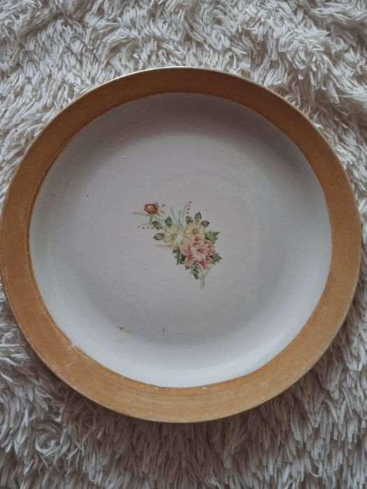 Посуда сервировочные тарелки