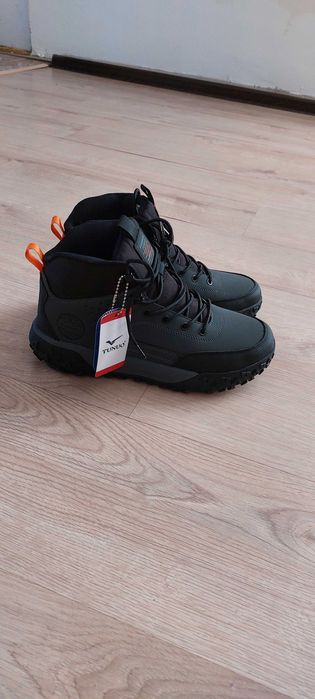 Мужская обувь 39-40 разм